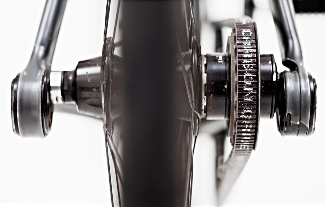 gates-carbon-drive_3-8895304